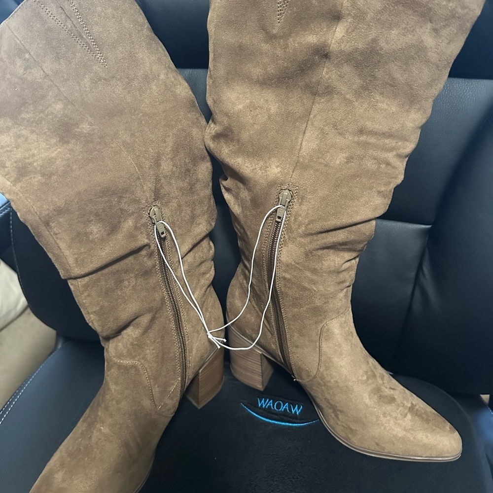 Universal Thread Womens Junie Tall Boots Taupe Brown Size 11 - Picture 2 of 5